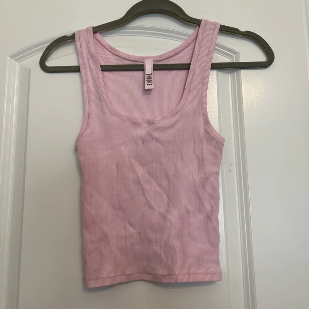 Skims Cotton Rib Tank - Picture 2 of 4